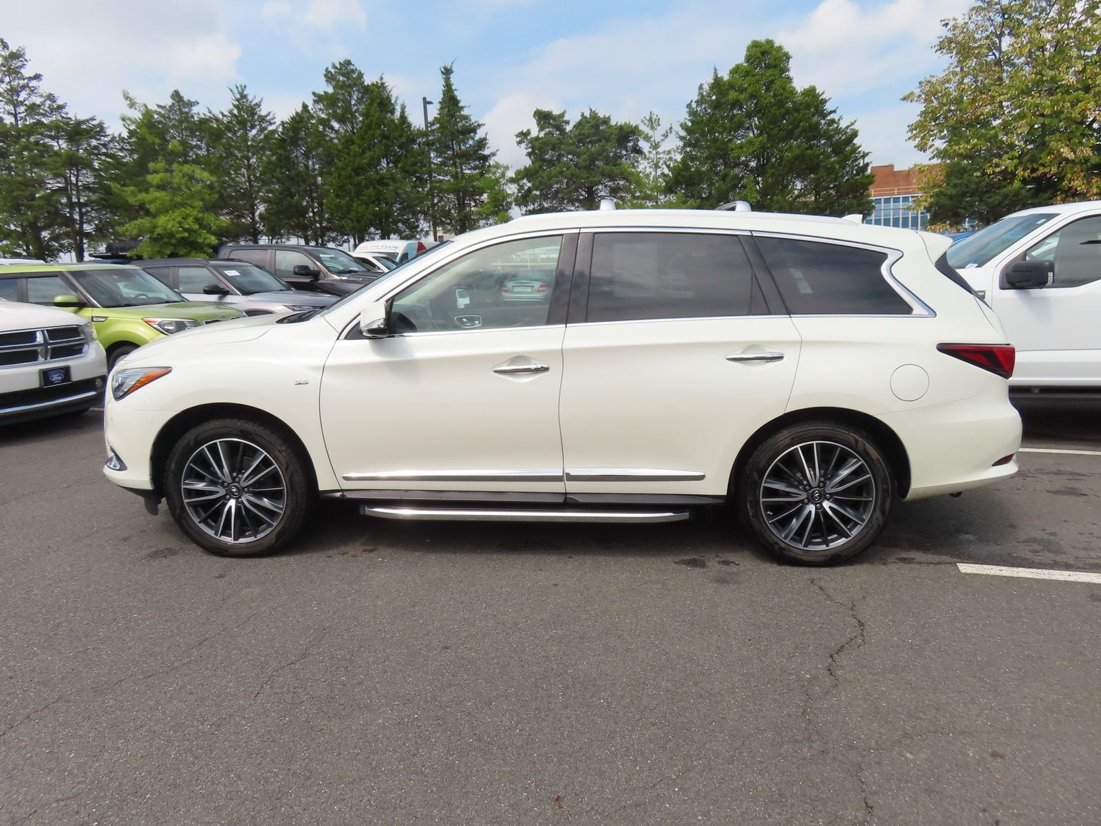 2018 INFINITI QX60 Base