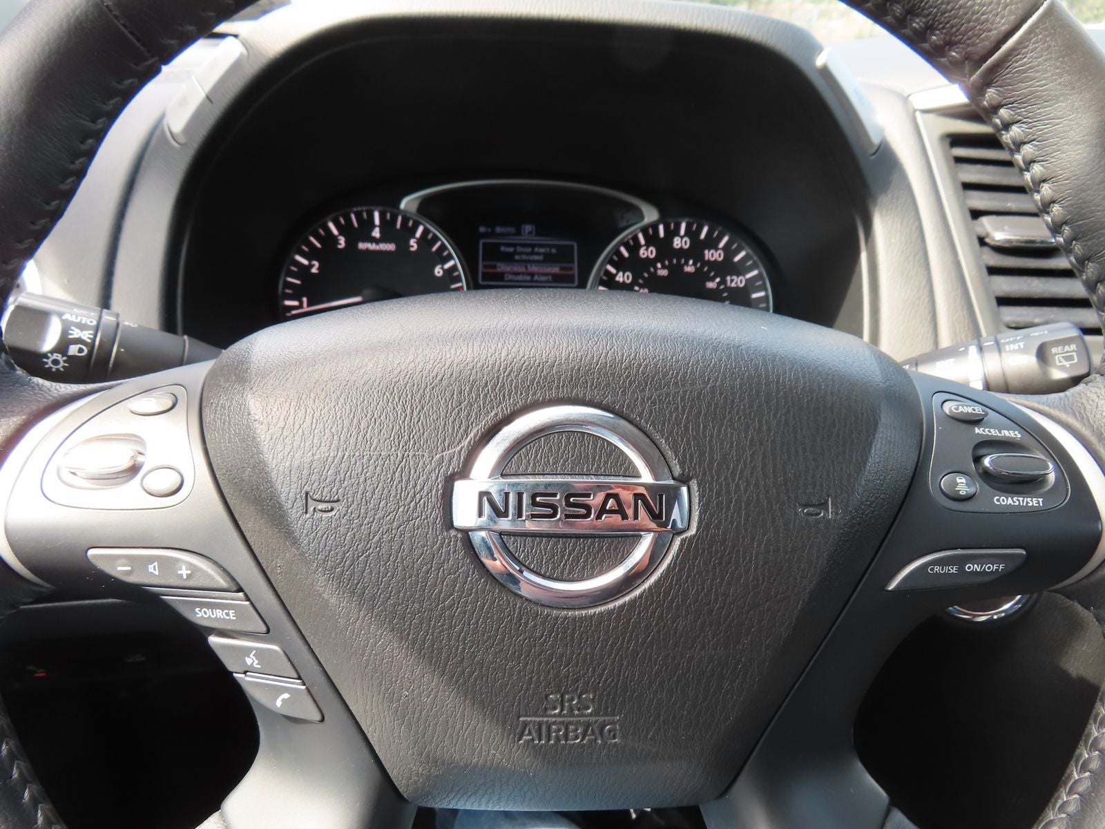 2019 Nissan Pathfinder SV