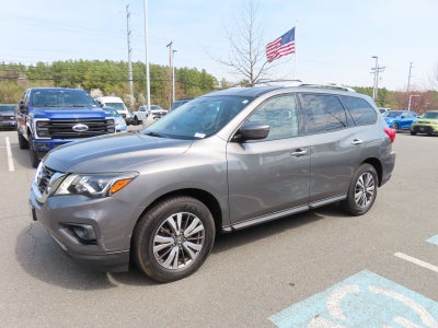 2019 Nissan Pathfinder SV