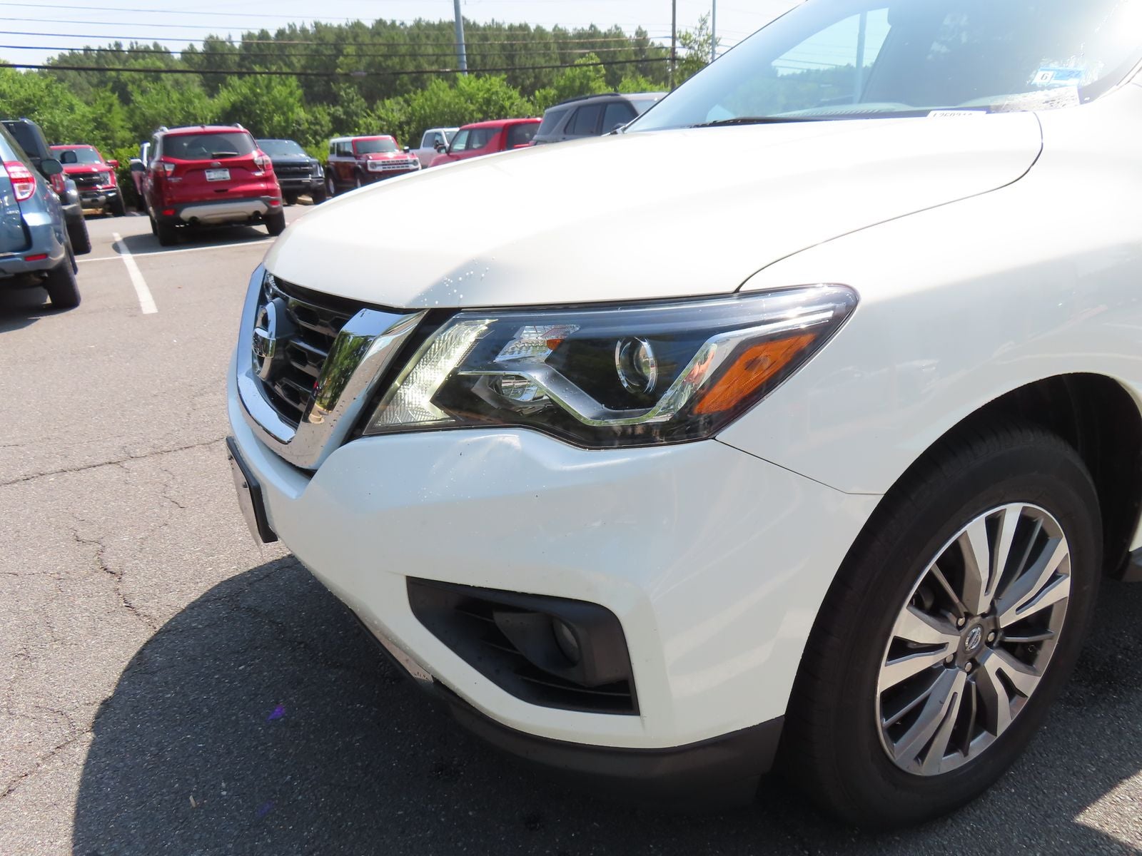 2018 Nissan Pathfinder SV