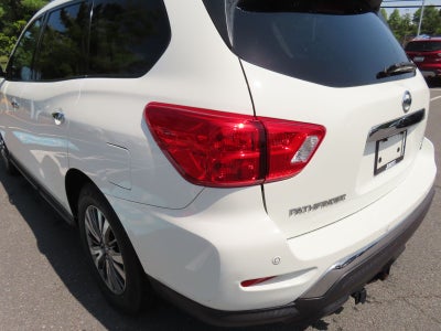 2018 Nissan Pathfinder SV