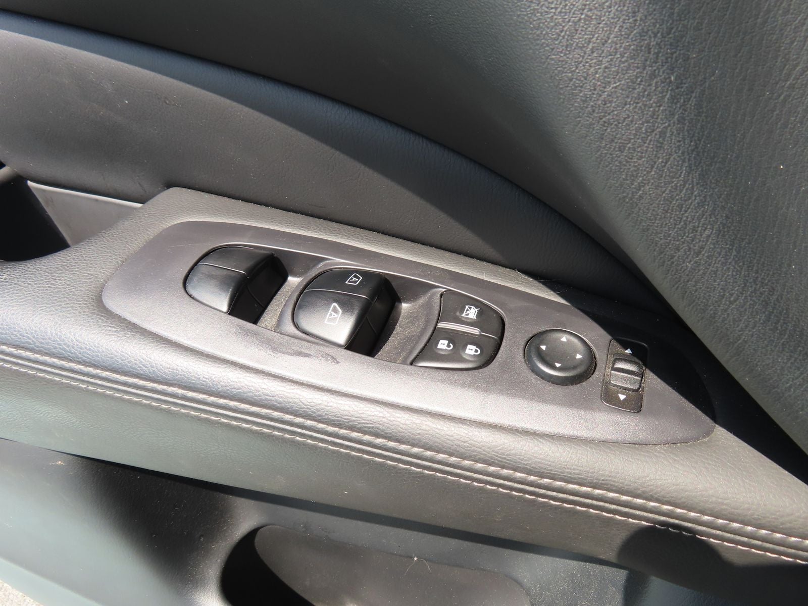 2018 Nissan Pathfinder SV