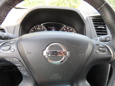 2018 Nissan Pathfinder SV