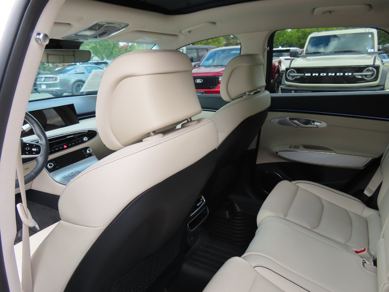 2026 Genesis GV70 2.5T Advanced