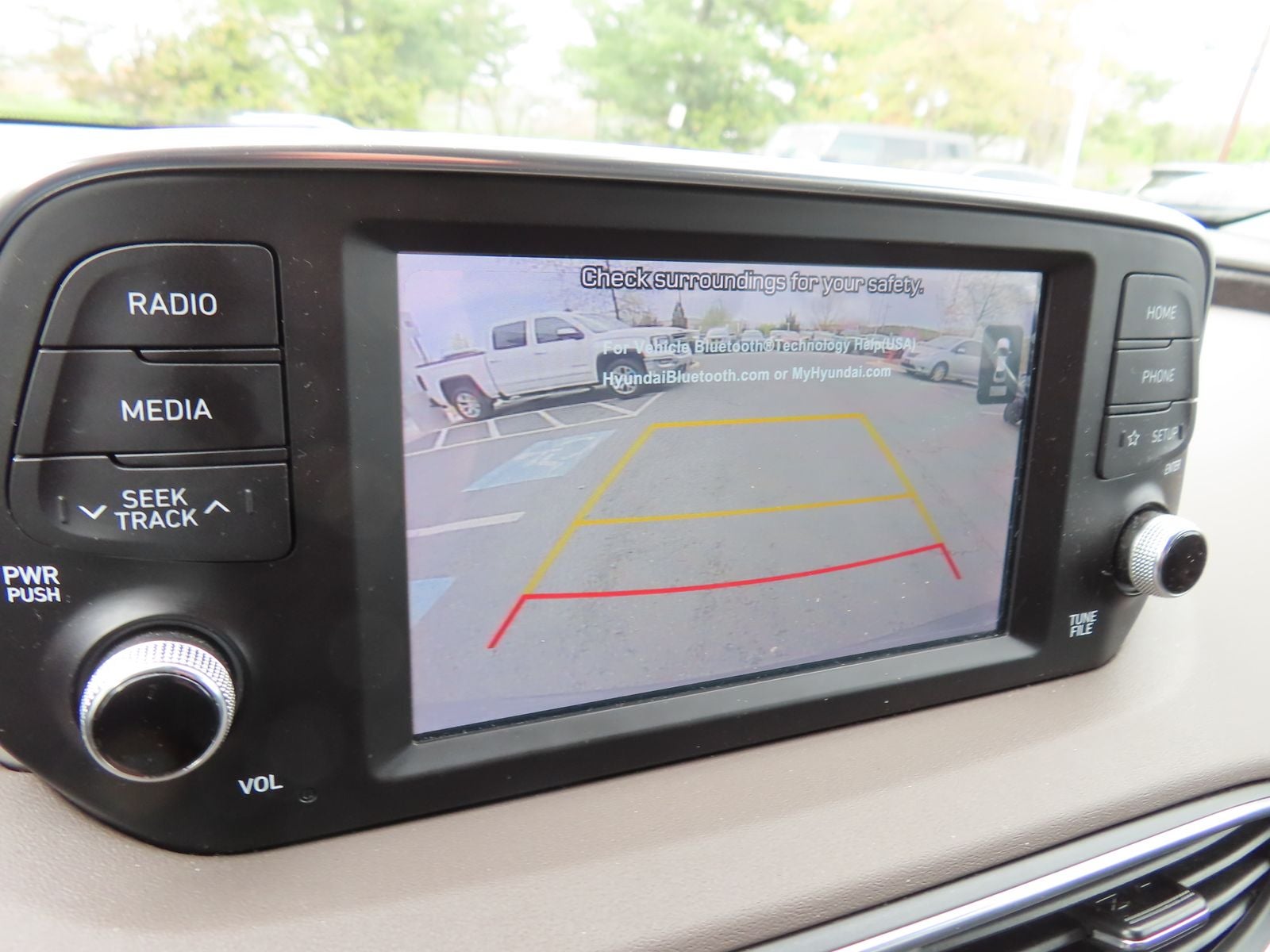 2020 Hyundai Santa Fe SE