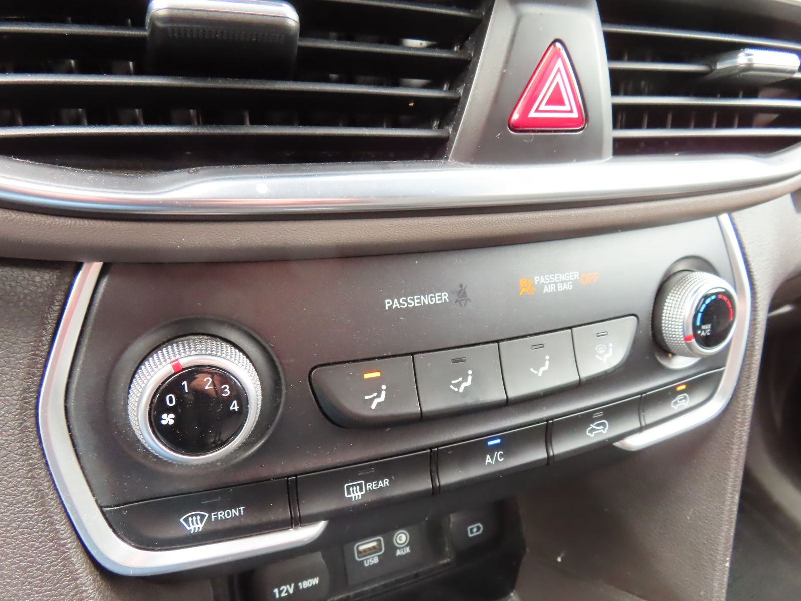 2020 Hyundai Santa Fe SE