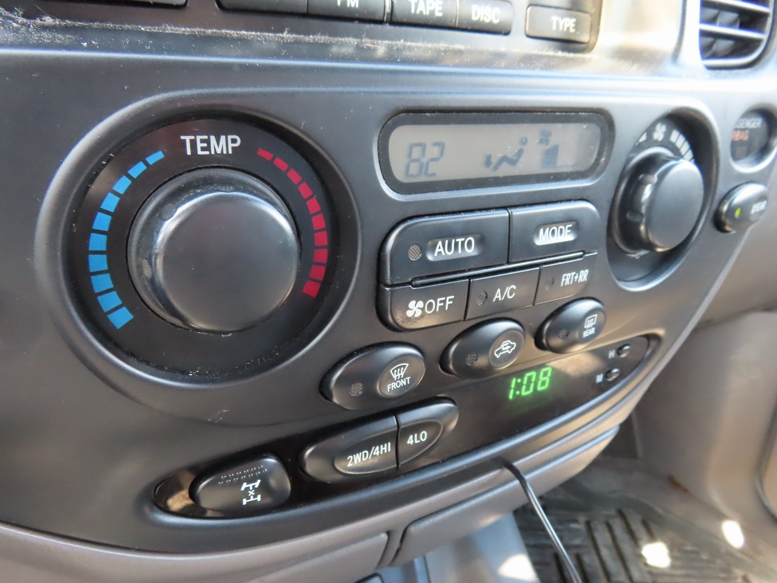 2005 Toyota Sequoia SR5