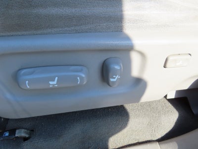 2005 Toyota Sequoia SR5