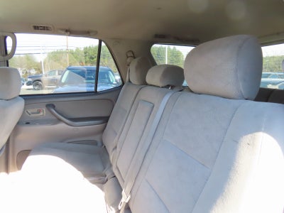 2005 Toyota Sequoia SR5