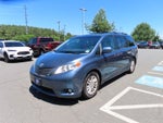2014 Toyota Sienna XLE 8 Passenger
