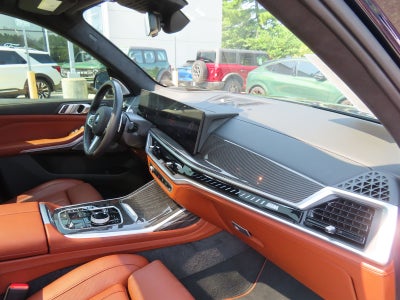 2024 BMW X7 M60i