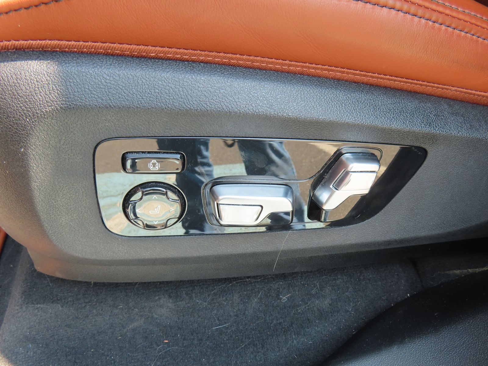 2024 BMW X7 M60i