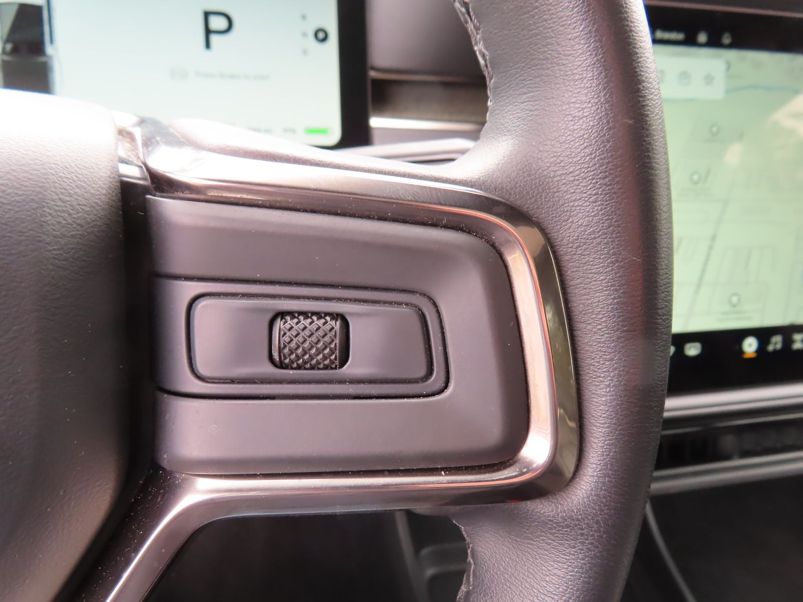 2025 Rivian R1T Adventure Dual Motor Standard Pack