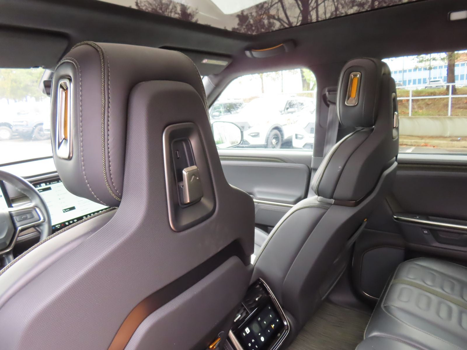 2025 Rivian R1T Adventure Dual Motor Standard Pack