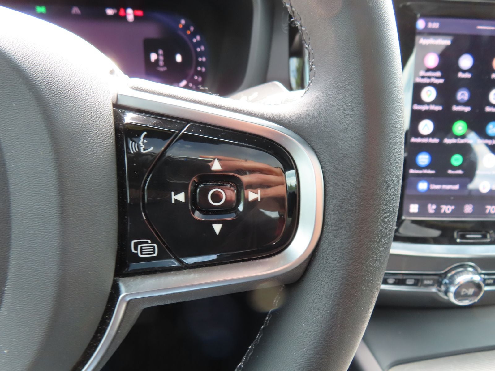 2024 Volvo S60 B5 Plus Black Edition