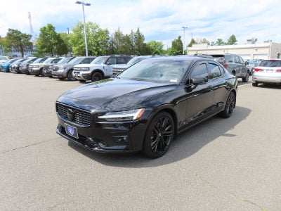 2024 Volvo S60 B5 Plus Black Edition