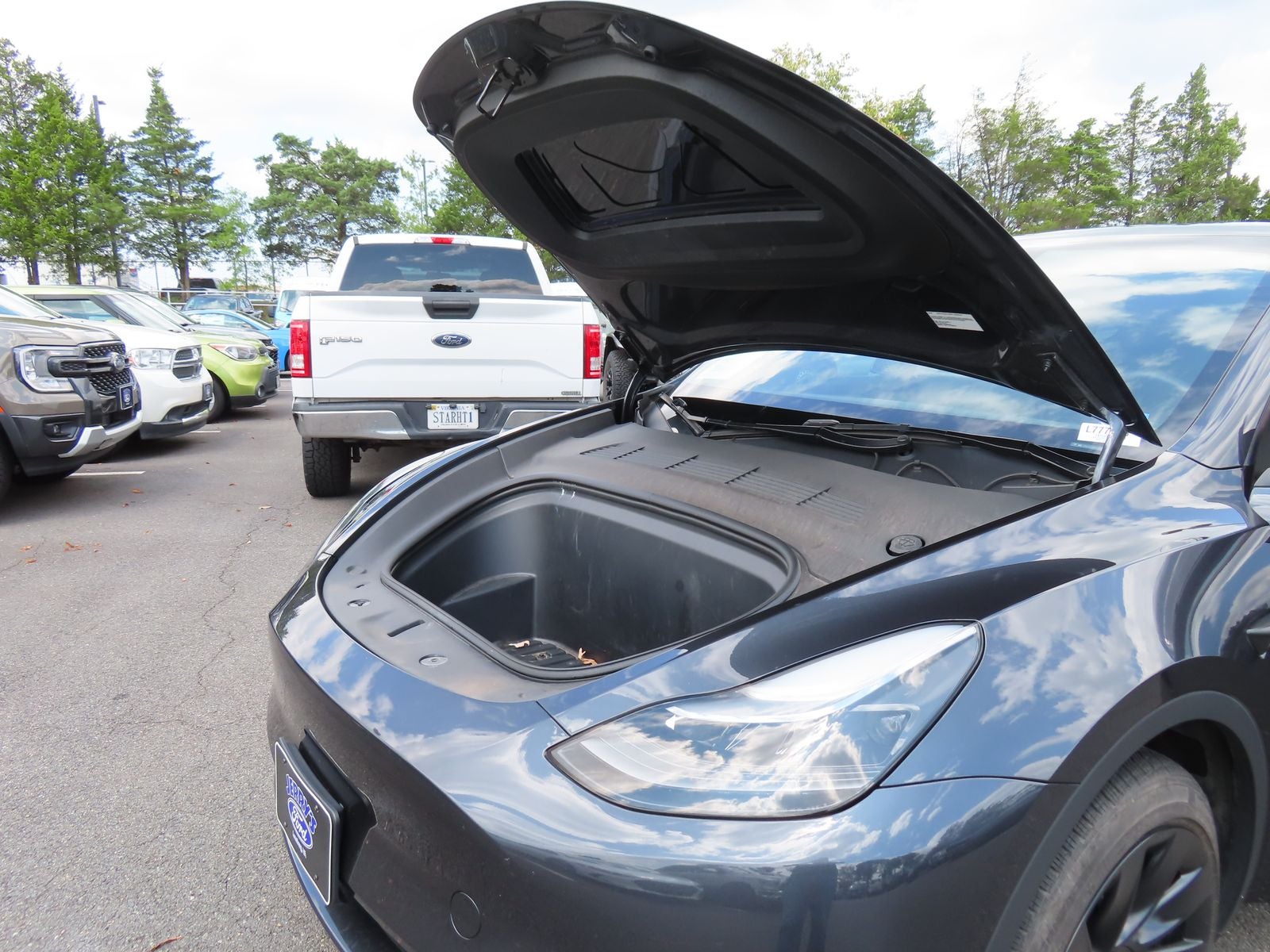 2024 Tesla Model Y Long Range