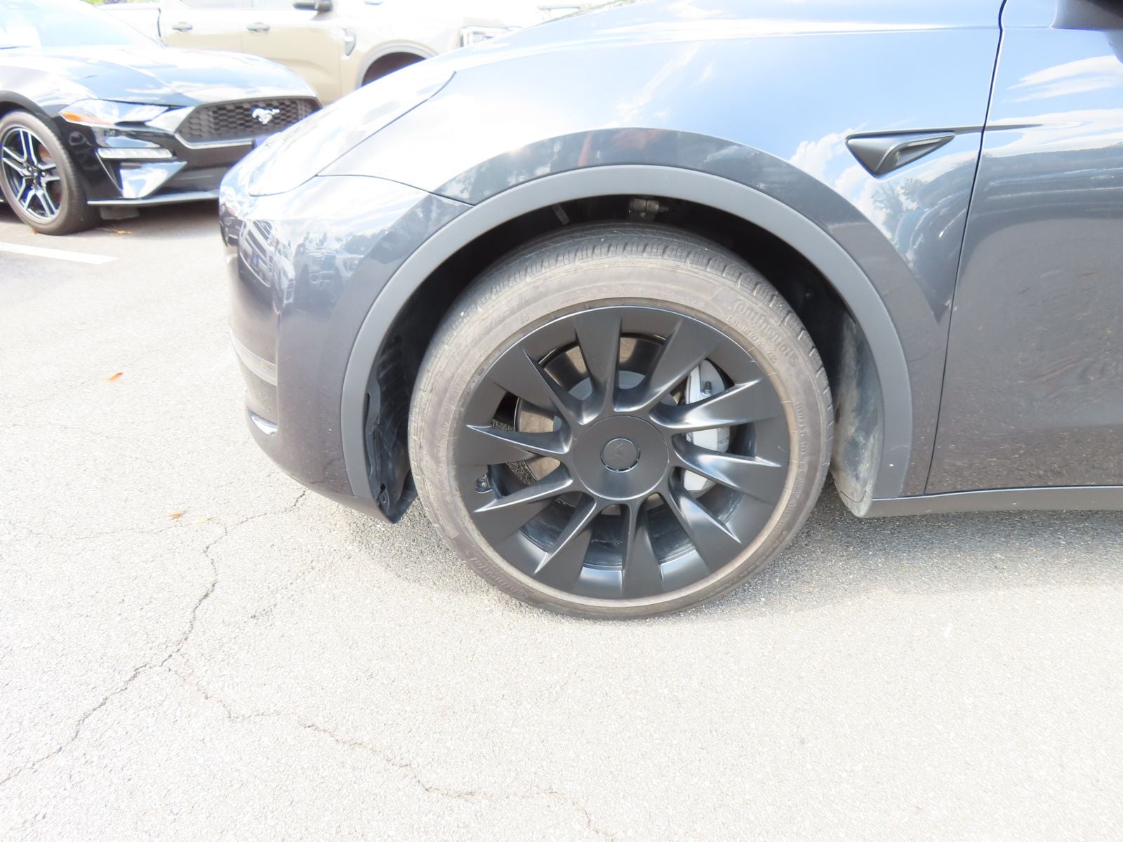 2024 Tesla Model Y Long Range