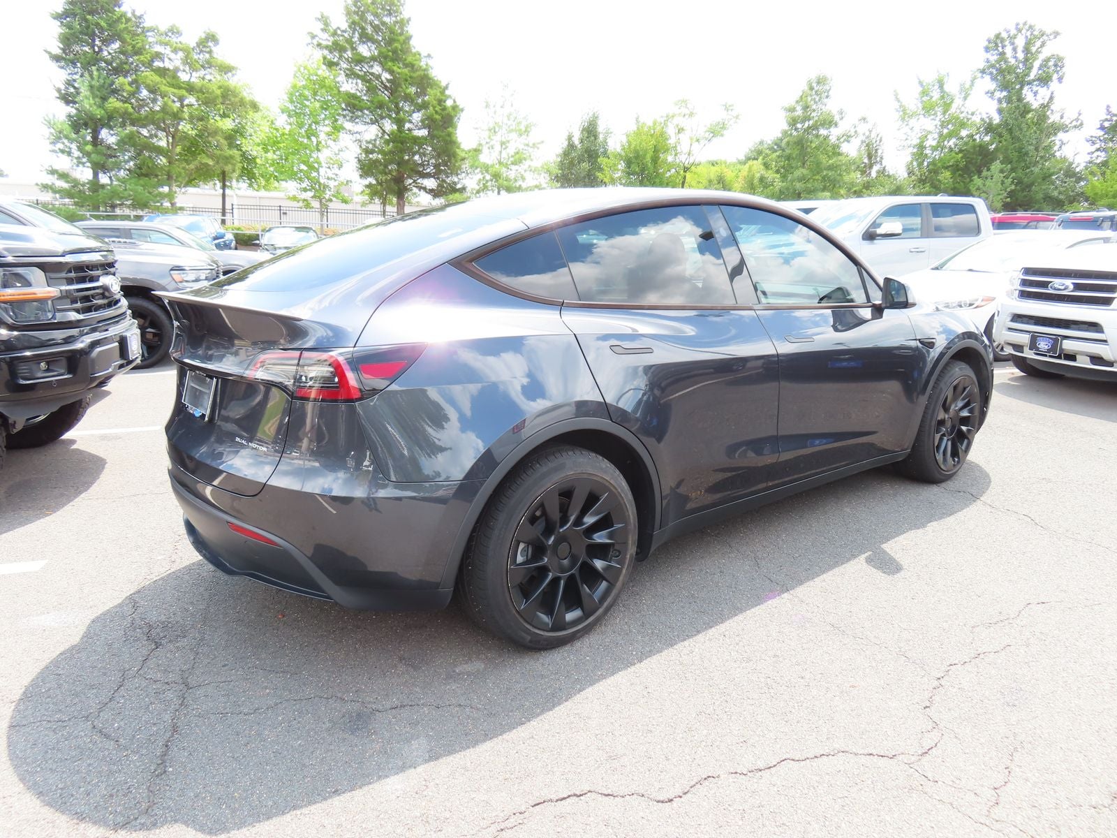 2024 Tesla Model Y Long Range