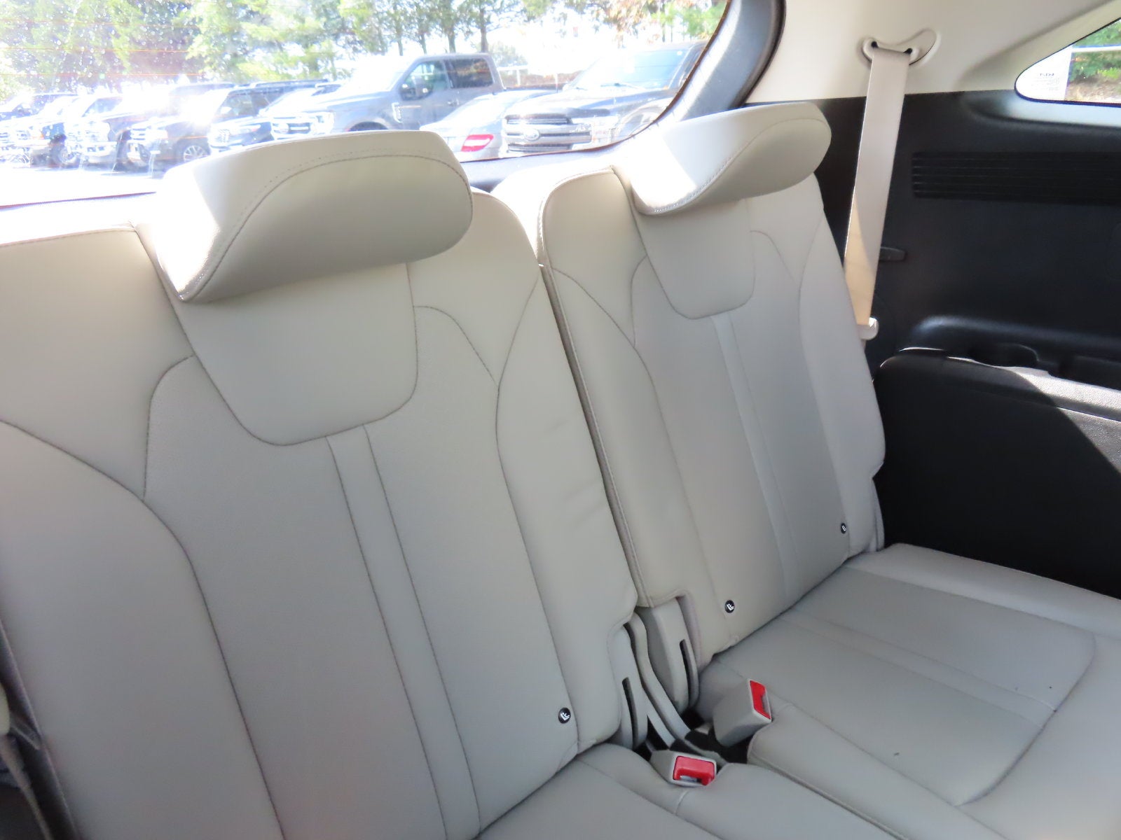 2022 Kia Sorento Hybrid EX