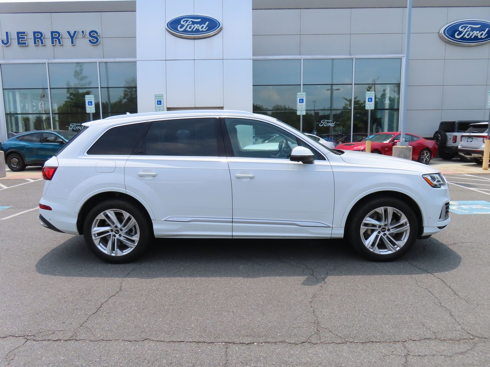 2023 Audi Q7 55 Premium Plus quattro
