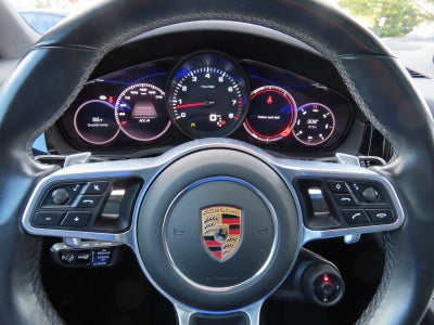 2021 Porsche Cayenne Coupe Base