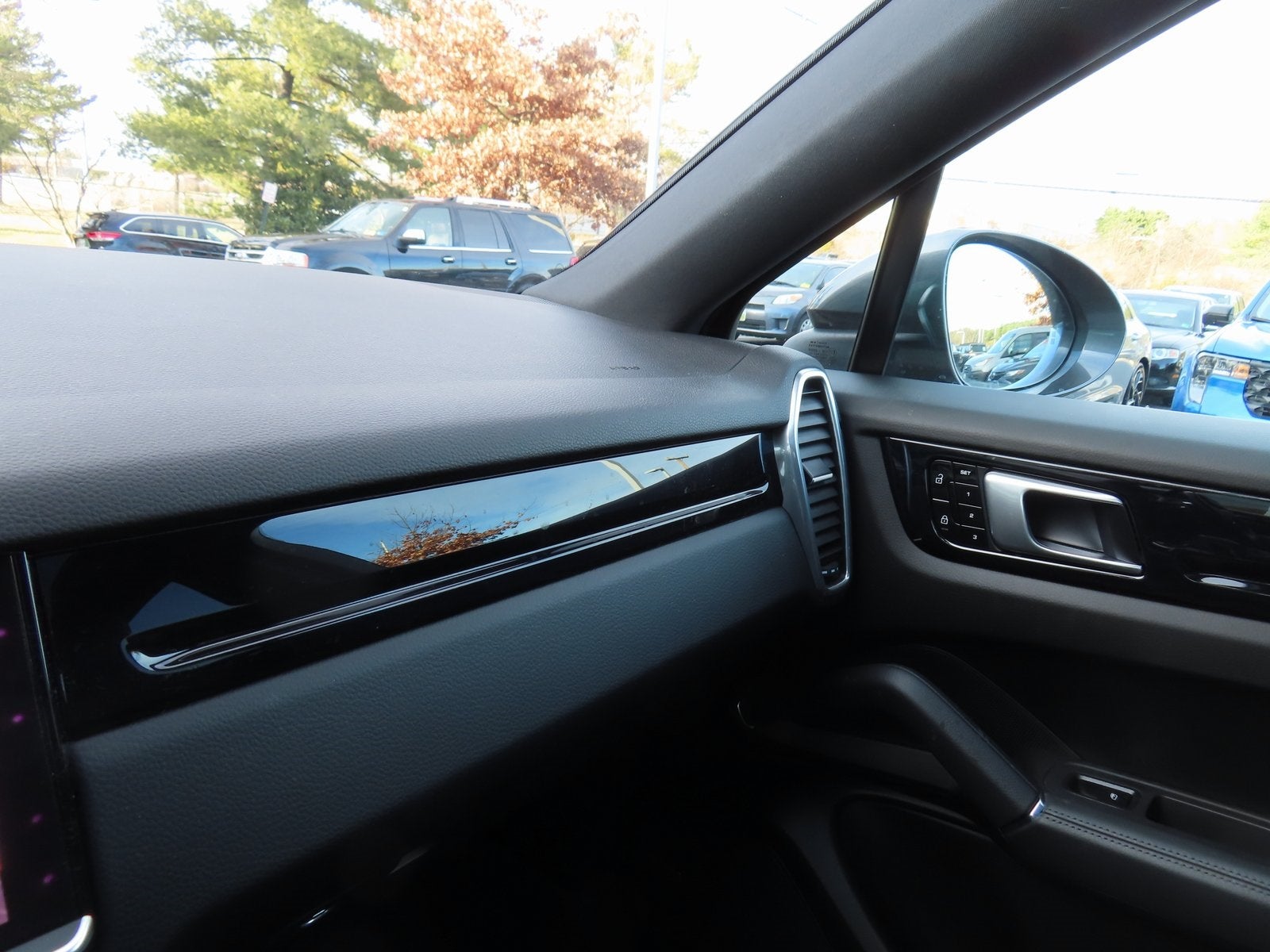 2021 Porsche Cayenne Coupe Base