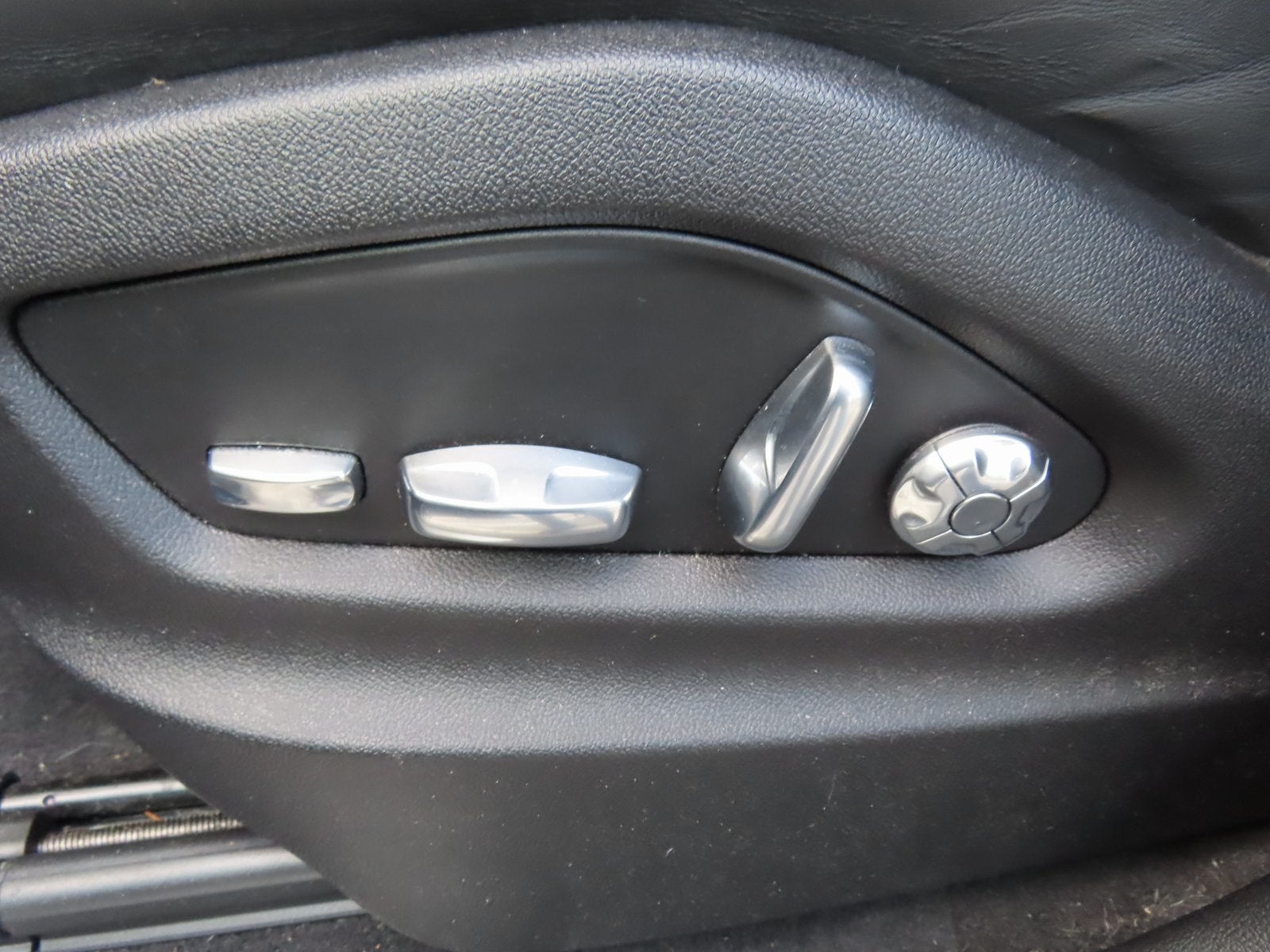 2021 Porsche Cayenne Coupe Base