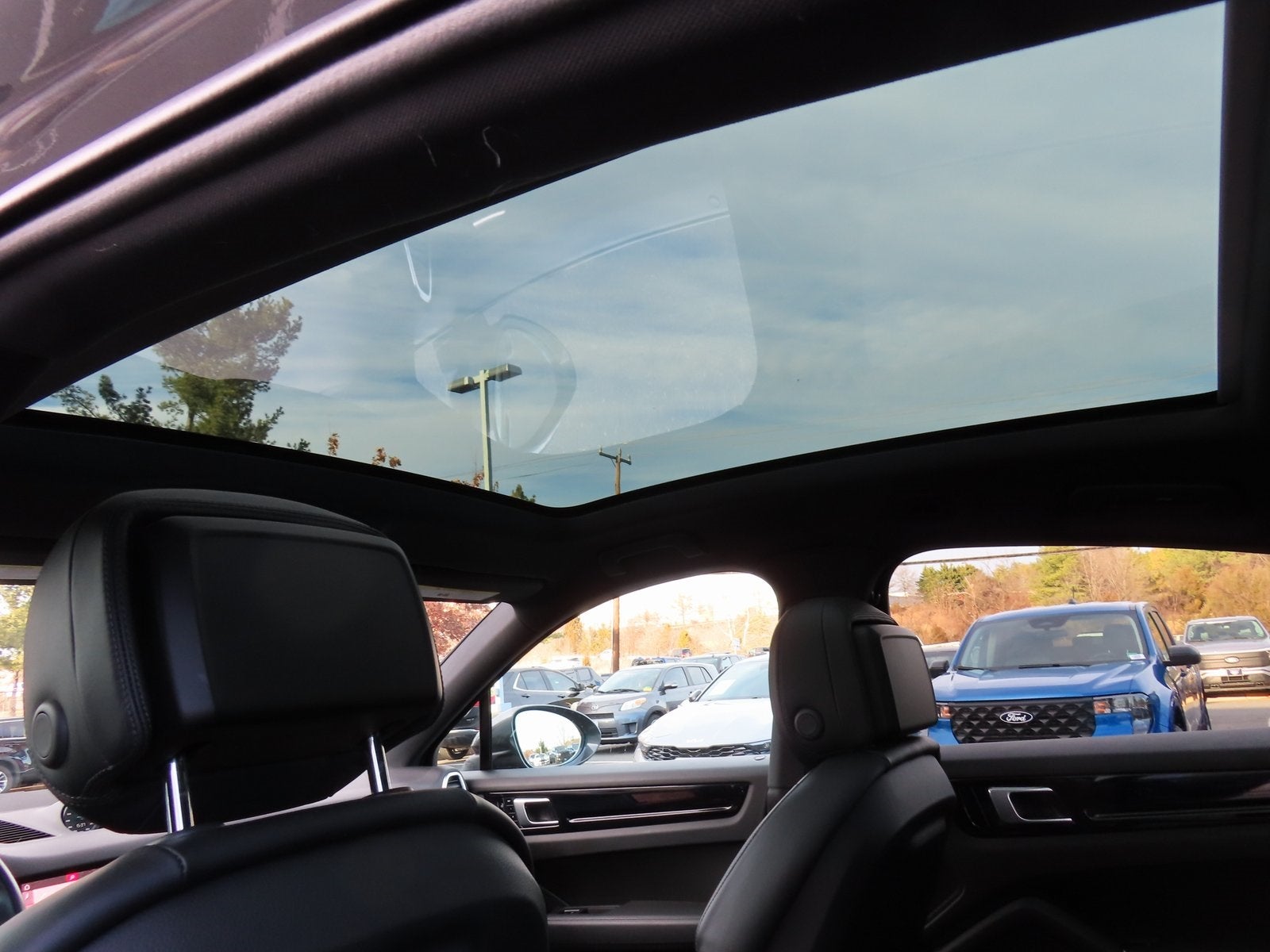 2021 Porsche Cayenne Coupe Base