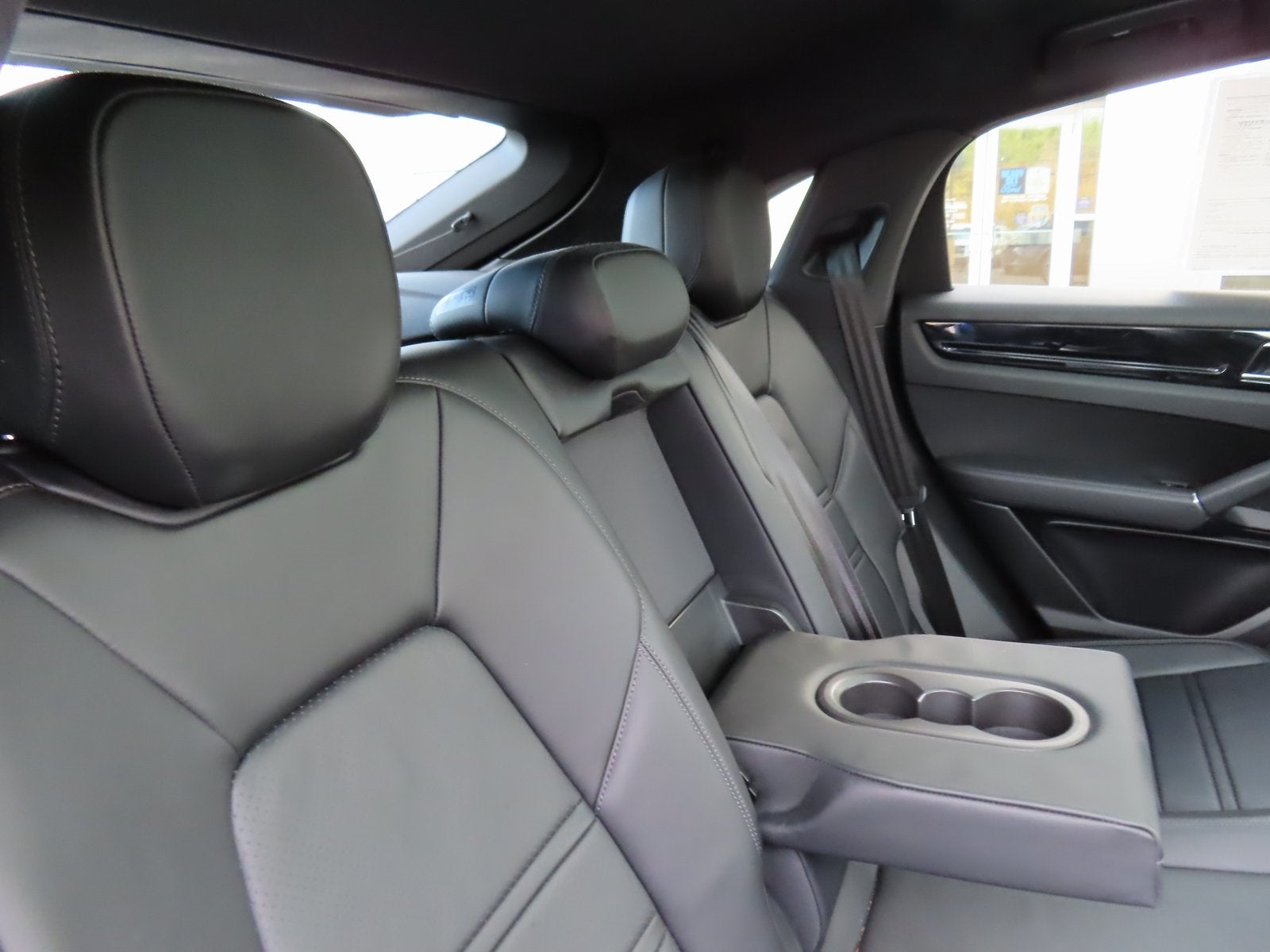 2021 Porsche Cayenne Coupe Base