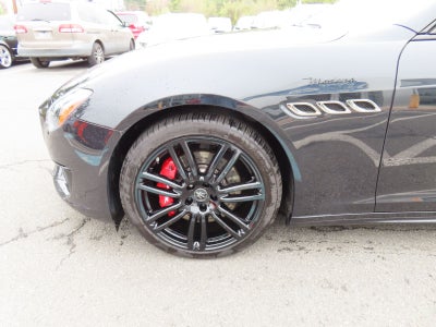 2022 Maserati Quattroporte Modena Q4