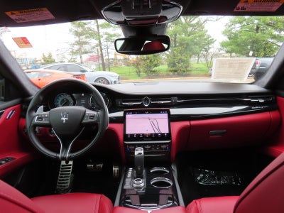2022 Maserati Quattroporte Modena Q4