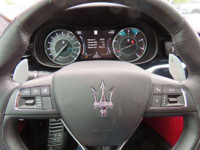 2022 Maserati Quattroporte Modena Q4