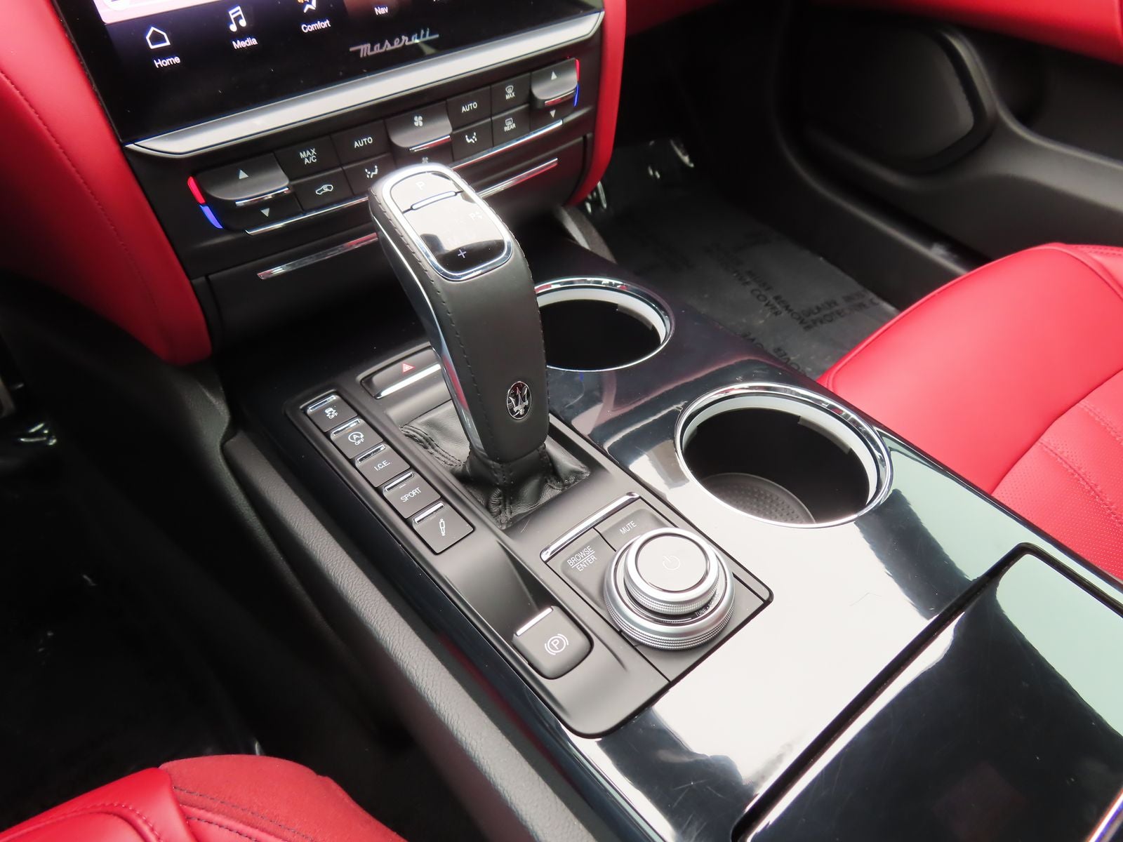 2022 Maserati Quattroporte Modena Q4