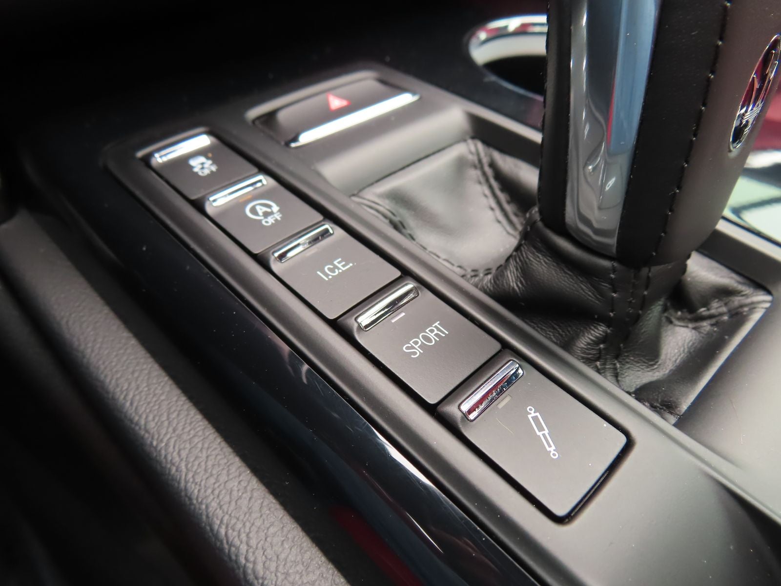 2022 Maserati Quattroporte Modena Q4