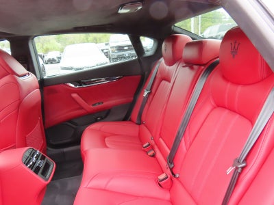 2022 Maserati Quattroporte Modena Q4