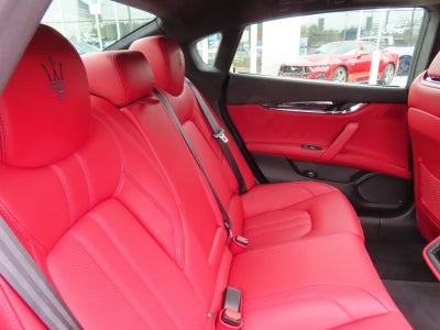 2022 Maserati Quattroporte Modena Q4